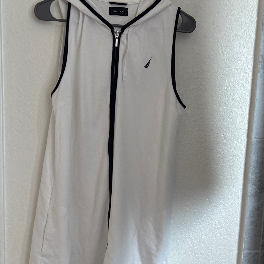 Nautica White and Black Sleeveless Hoodie